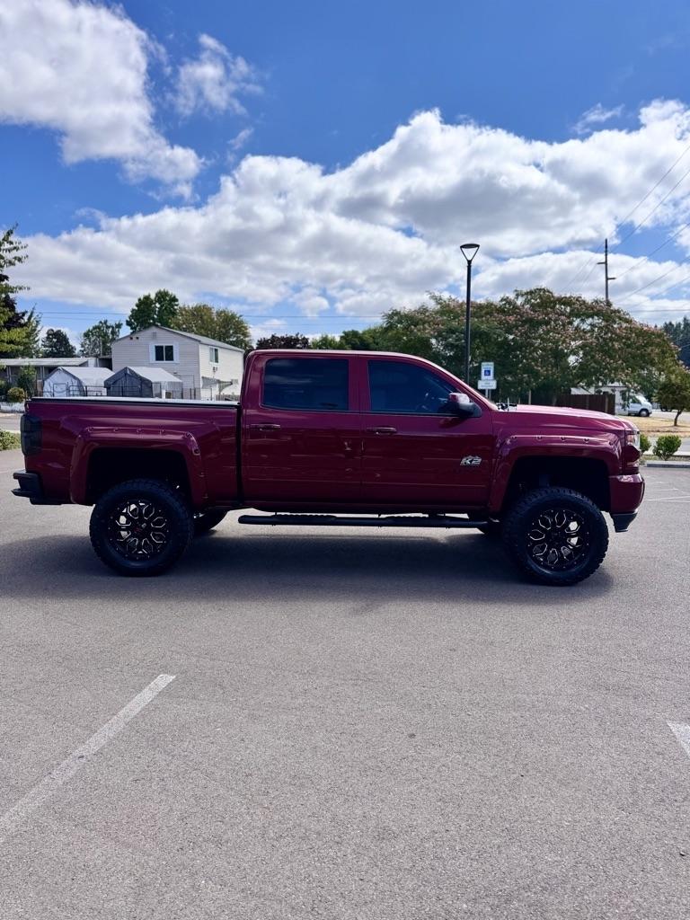 Chevrolet Silverado 1500 4WD Crew Cab 143.5" LT w/2LT 2017