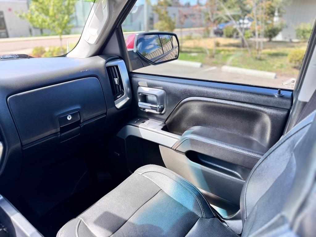 Chevrolet Silverado 1500 4WD Crew Cab 143.5" LT w/2LT 2017