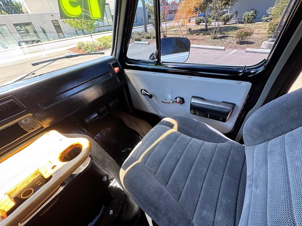 Chevrolet G10  1975