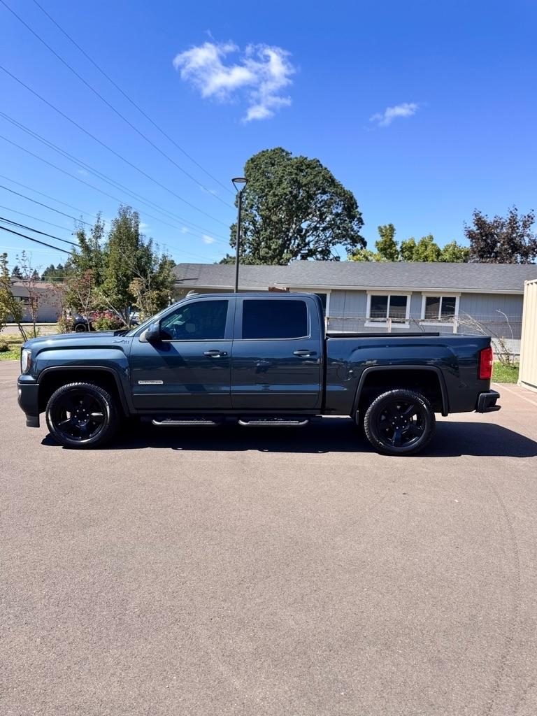 GMC Sierra 1500 4WD Crew Cab 143.5" SLE 2017