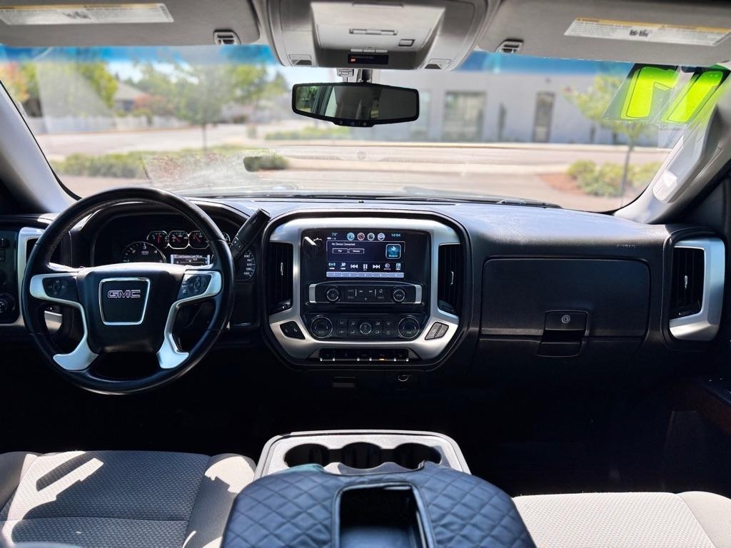 GMC Sierra 1500 4WD Crew Cab 143.5" SLE 2017