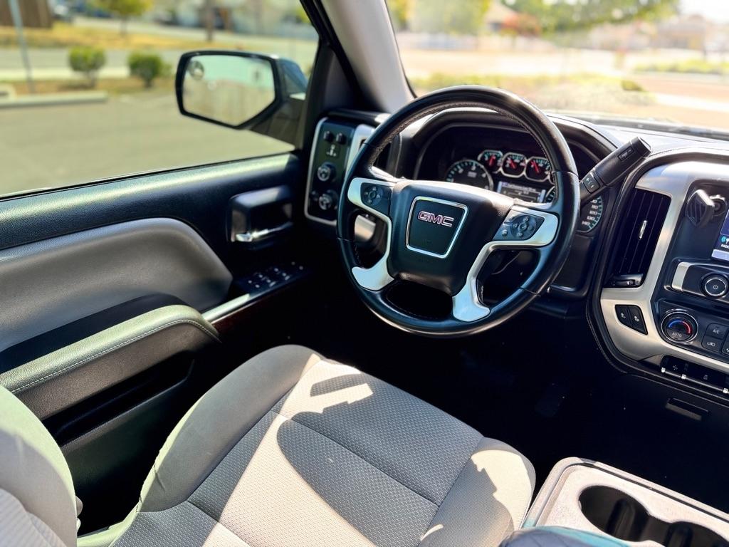 GMC Sierra 1500 4WD Crew Cab 143.5" SLE 2017