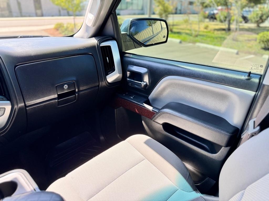 GMC Sierra 1500 4WD Crew Cab 143.5" SLE 2017