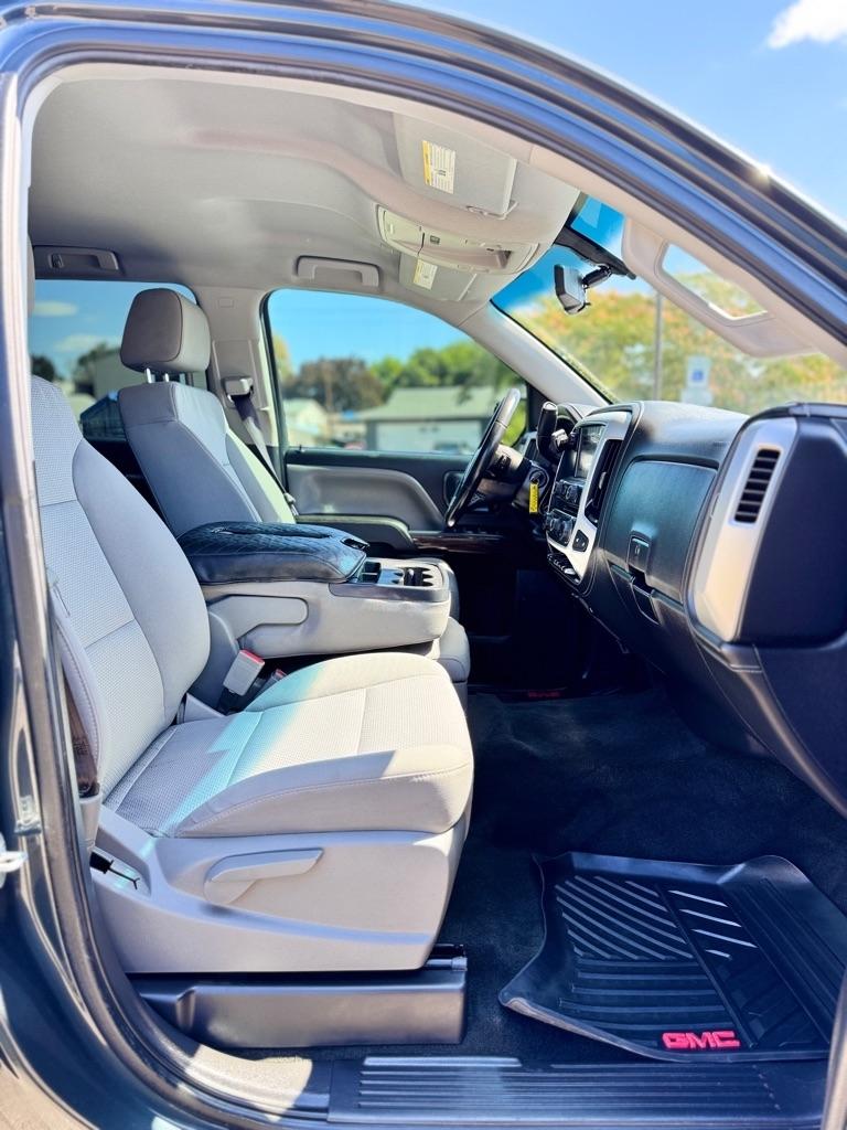 GMC Sierra 1500 4WD Crew Cab 143.5" SLE 2017