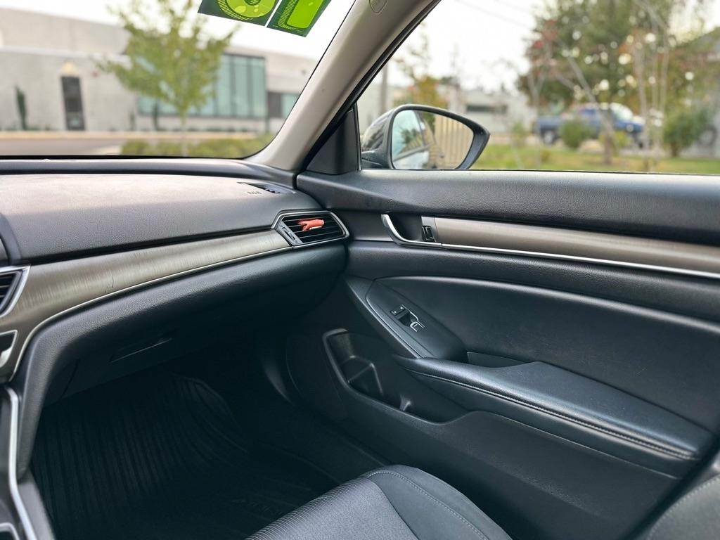 Honda Accord Sedan LX 1.5T CVT 2018