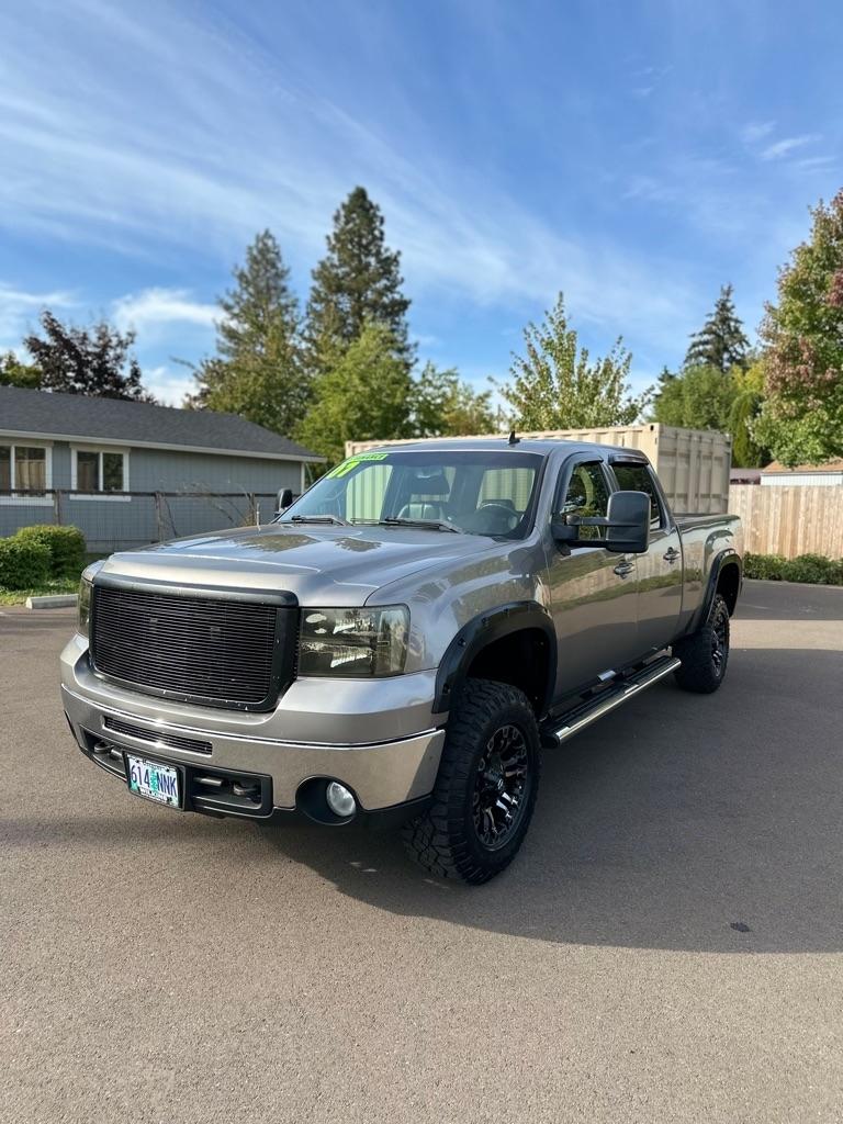 2007 GMC Sierra 2500HD 4WD Crew Cab 153" Work Truck