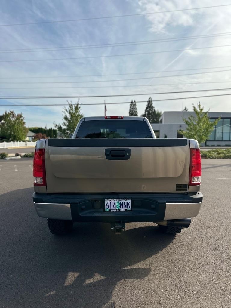 GMC Sierra 2500HD 4WD Crew Cab 153" Work Truck 2007