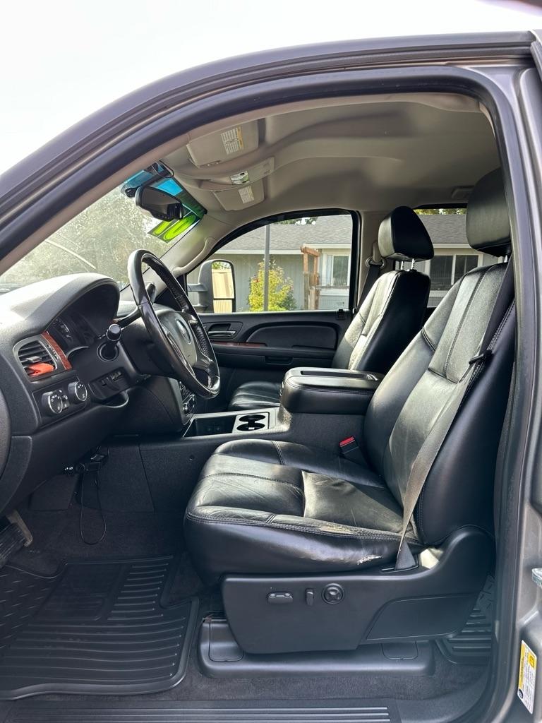GMC Sierra 2500HD 4WD Crew Cab 153" Work Truck 2007