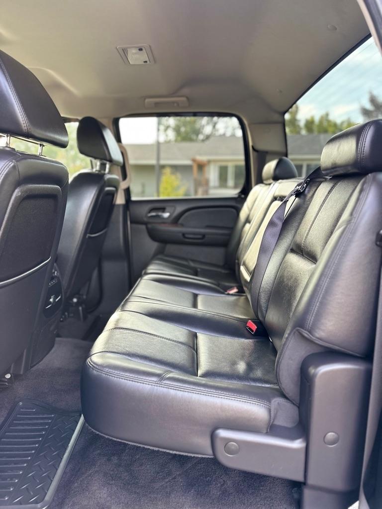 GMC Sierra 2500HD 4WD Crew Cab 153" Work Truck 2007