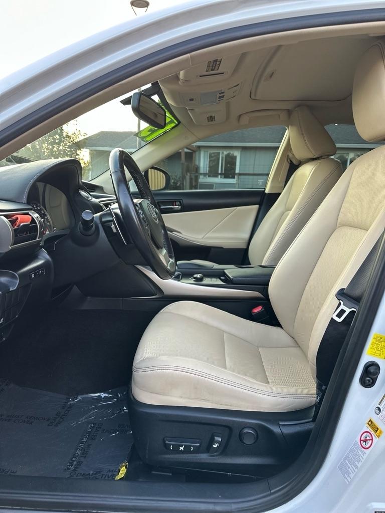 Lexus IS 250 4dr Sport Sdn AWD 2015