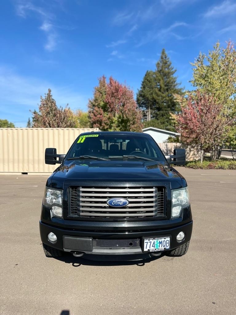 Ford F-150 4WD SuperCrew 145" Platinum 2011