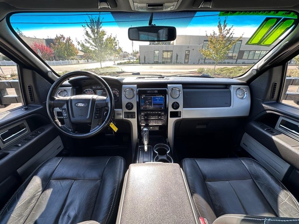 Ford F-150 4WD SuperCrew 145" Platinum 2011