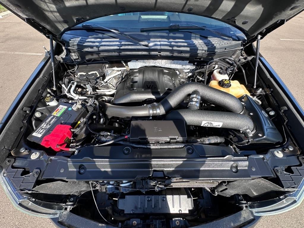 Ford F-150 4WD SuperCrew 145" Platinum 2011