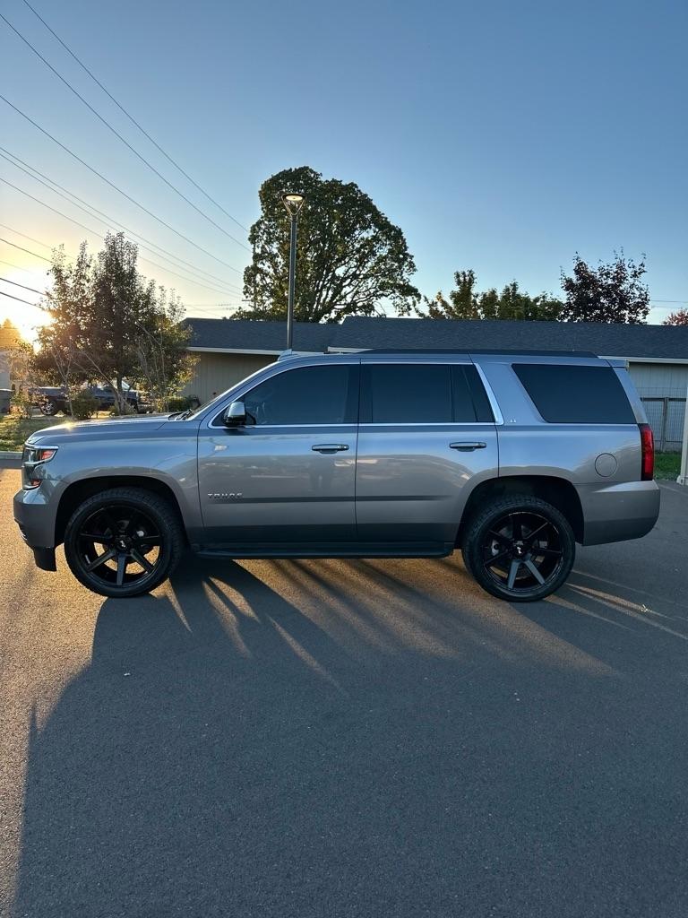 Chevrolet Tahoe 4WD 4dr LT 2020
