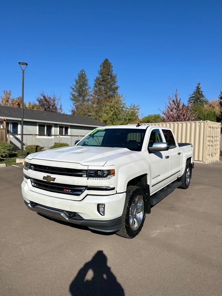2017 Chevrolet Silverado 1500 4WD Crew Cab 143.5" LTZ w/2LZ