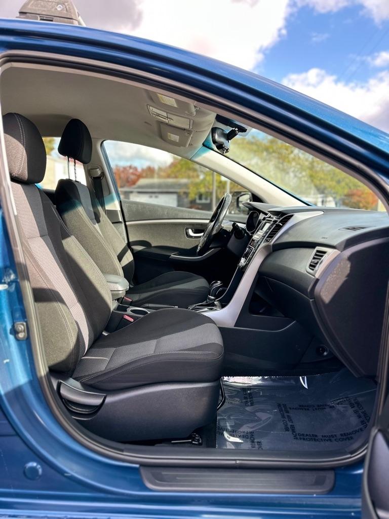 Hyundai Elantra GT 5dr HB Auto PZEV 2013
