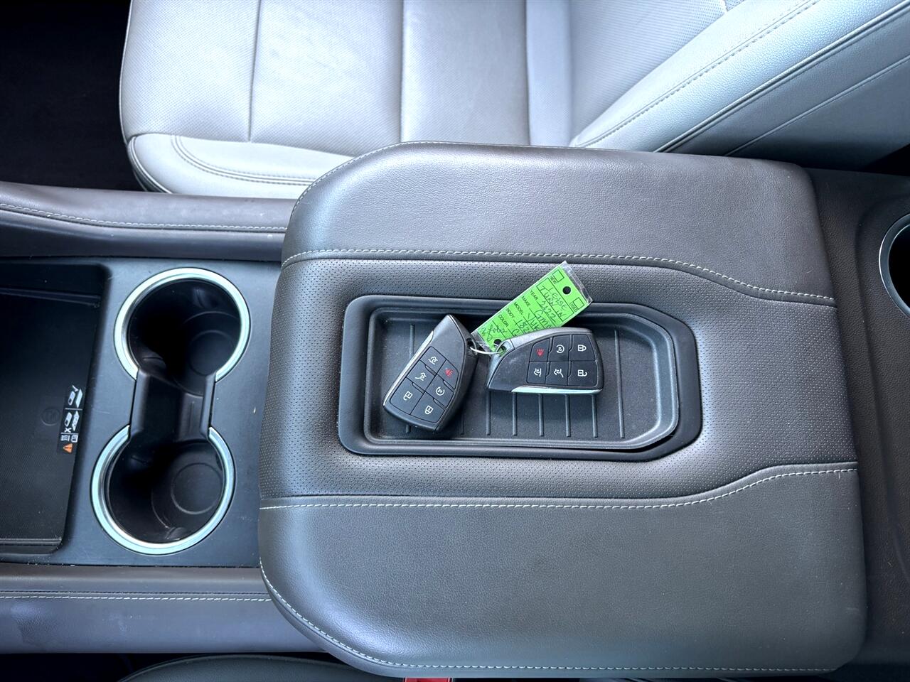 GMC Yukon SLT 4WD 2022