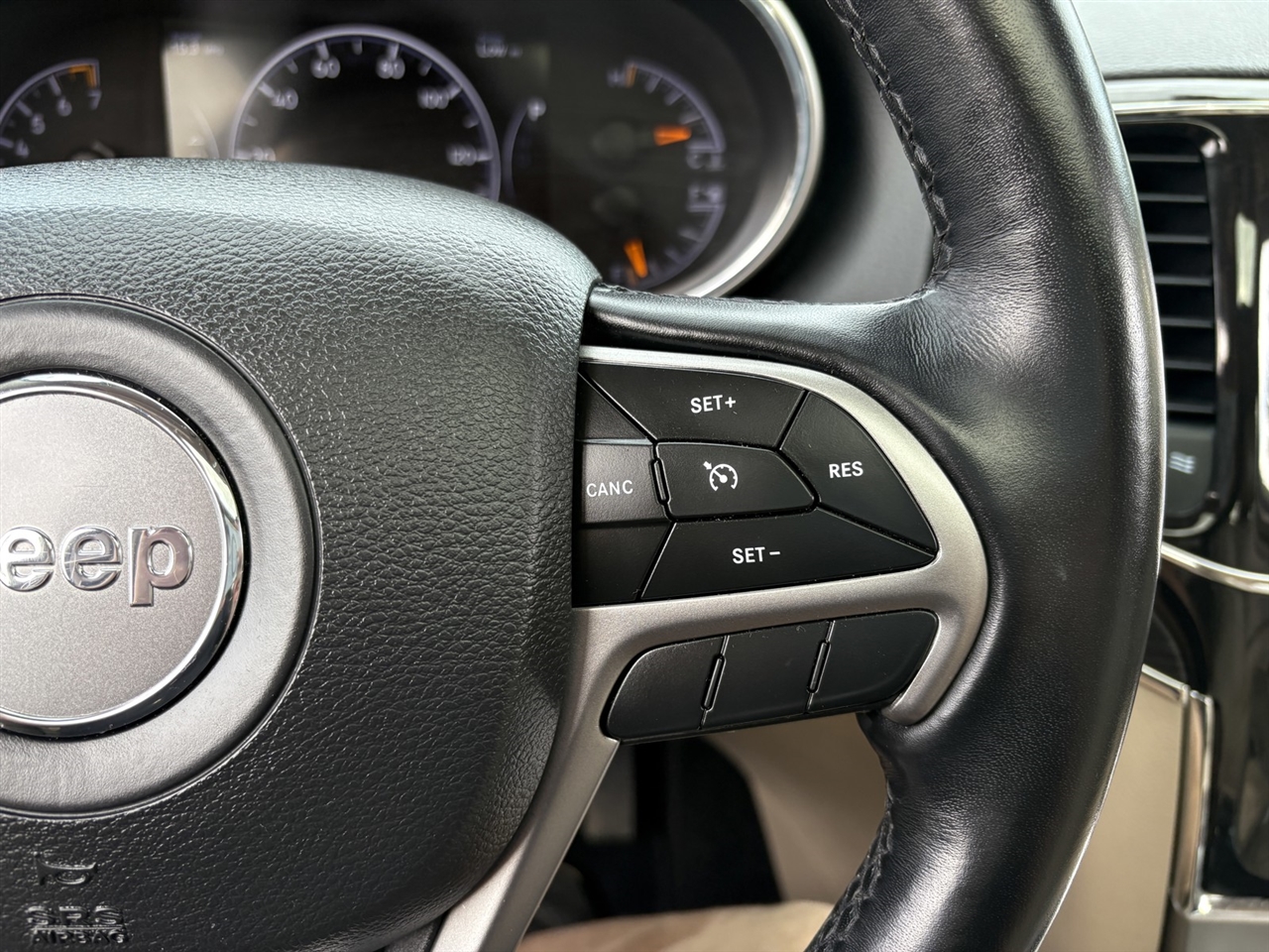 Jeep Grand Cherokee Limited 2WD 2021