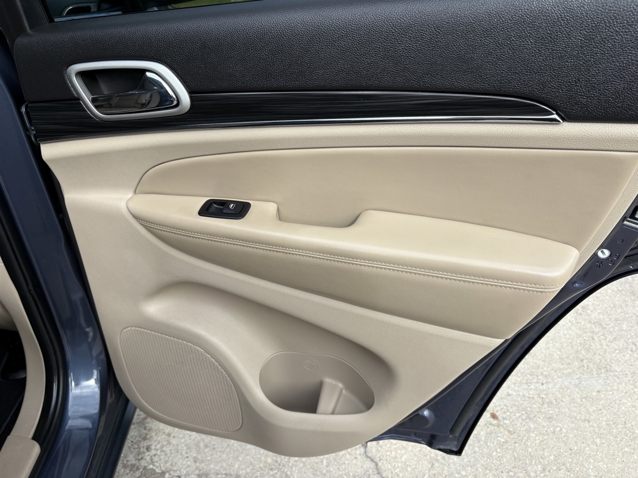 Jeep Grand Cherokee Limited 2WD 2021