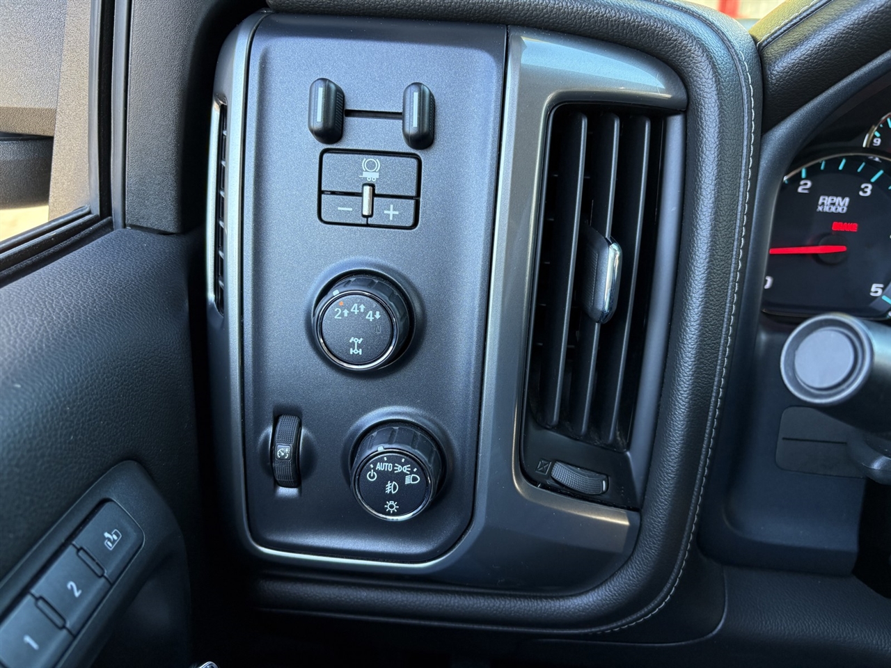 Chevrolet Silverado 3500HD LTZ Crew Cab 4WD 2018