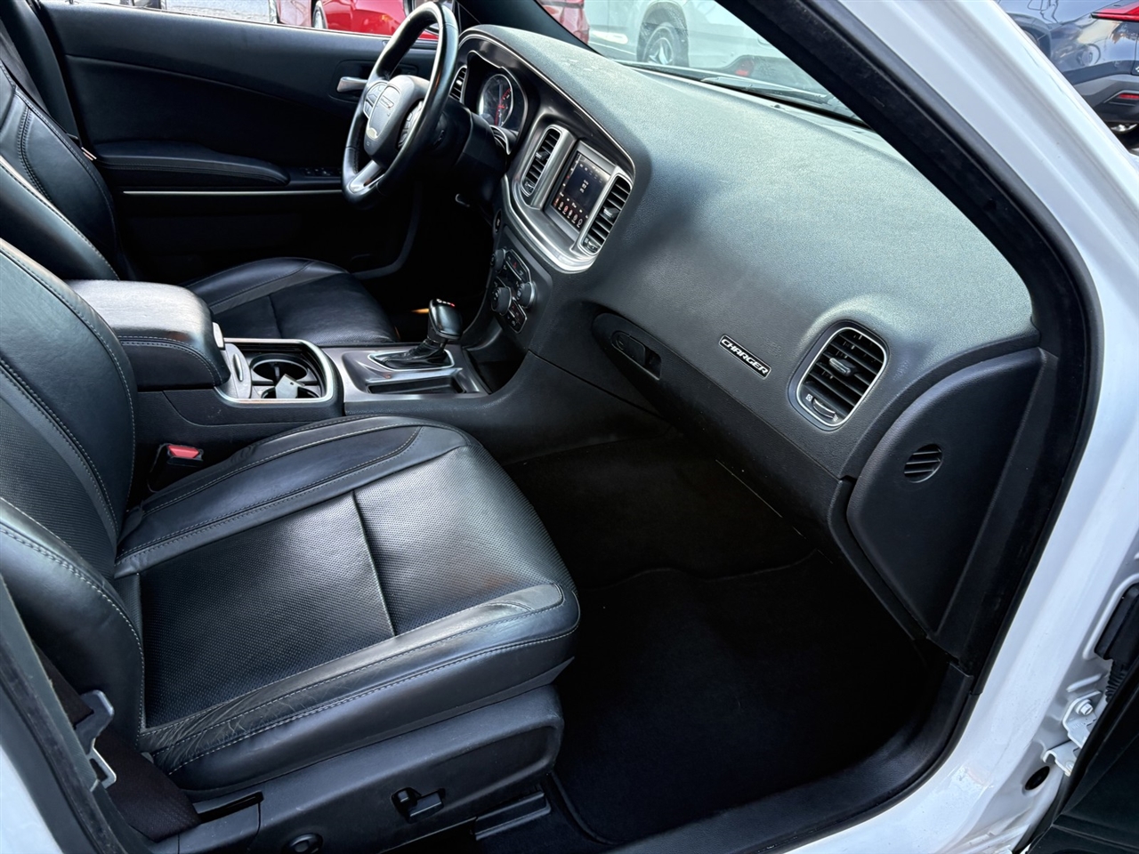 Dodge Charger SXT 2021