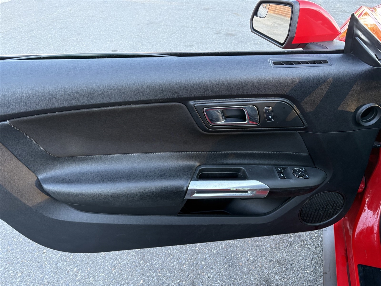 Ford Mustang EcoBoost Coupe 2017