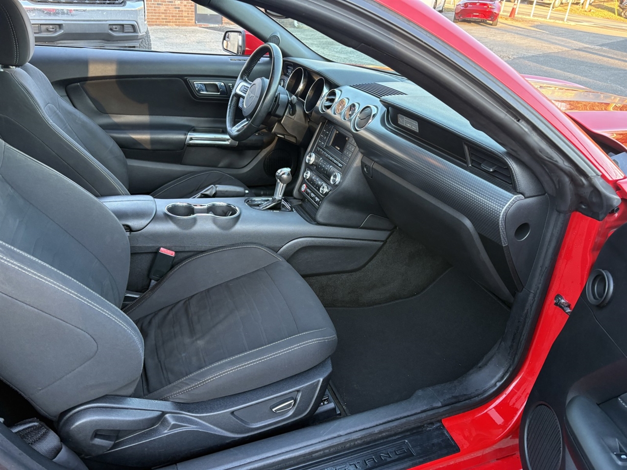 Ford Mustang EcoBoost Coupe 2017