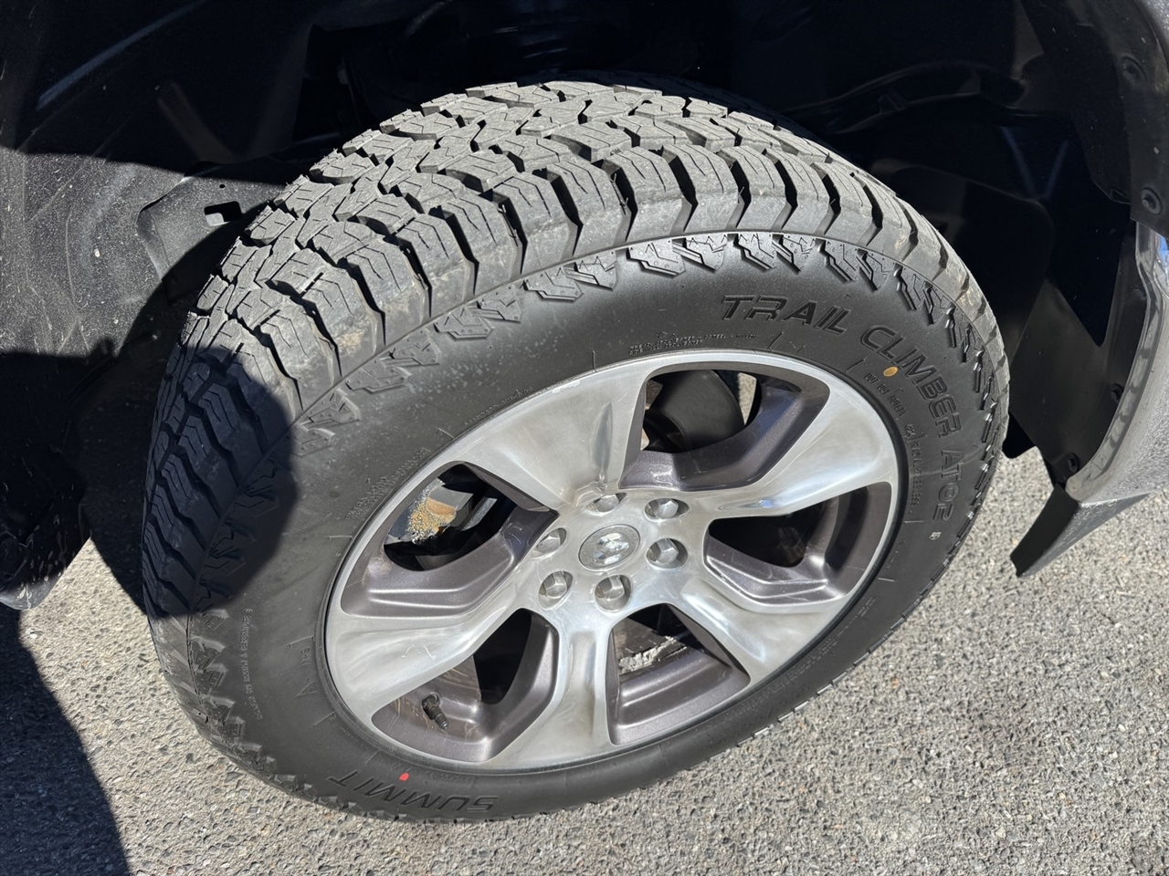 RAM 1500 Laramie Crew Cab SWB 4WD 2019