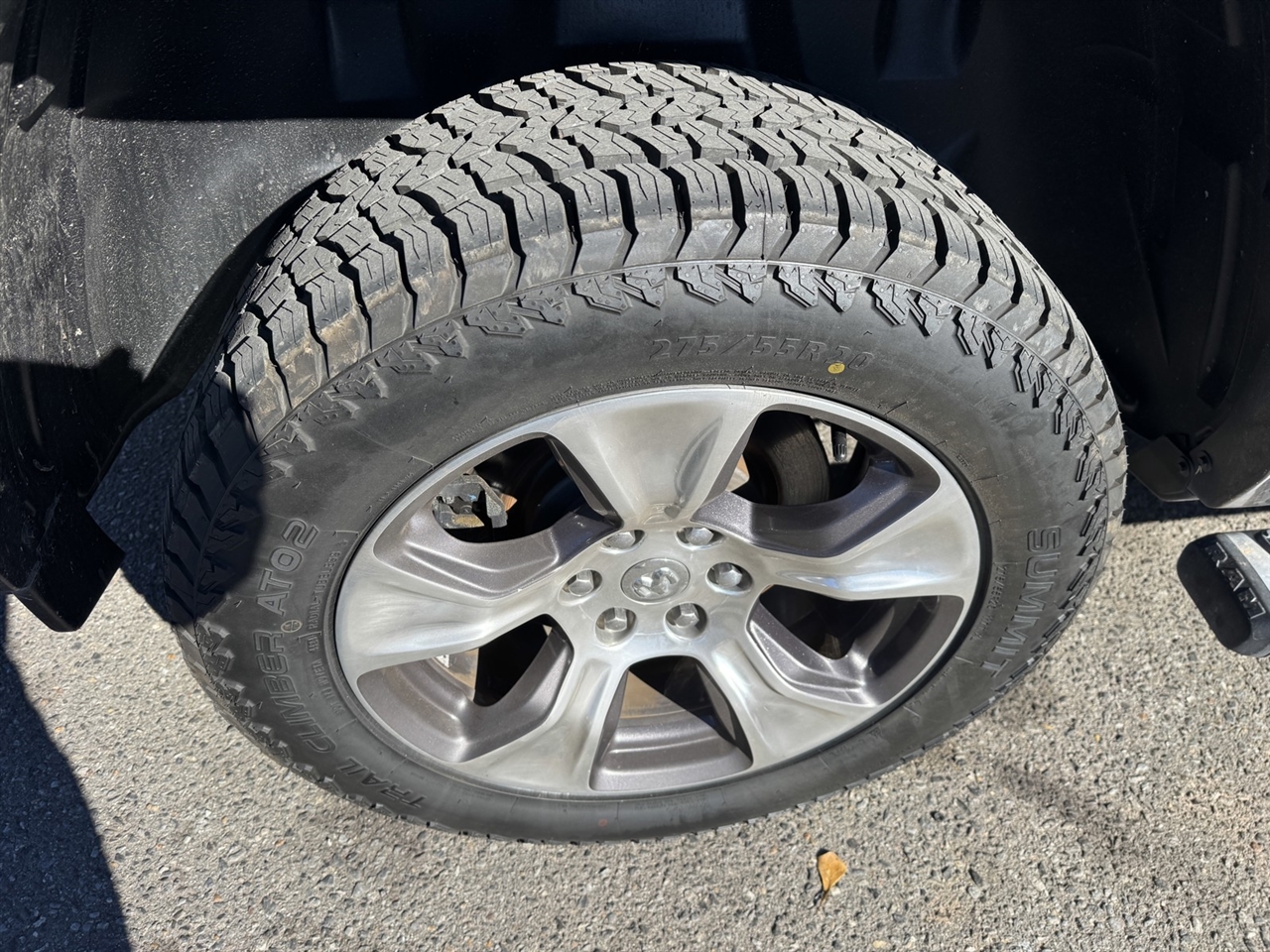 RAM 1500 Laramie Crew Cab SWB 4WD 2019