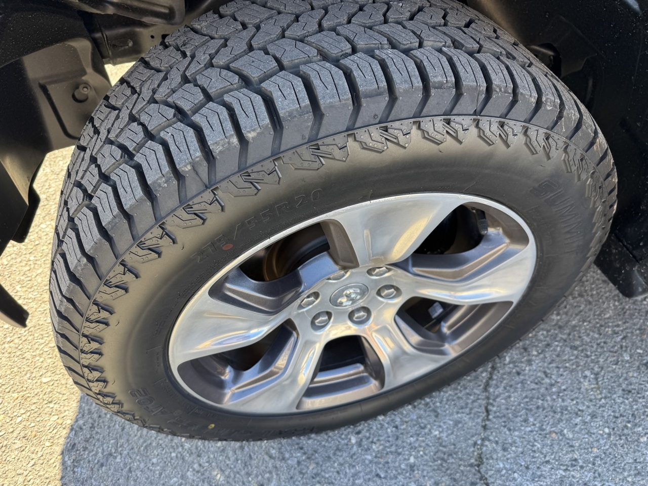 RAM 1500 Laramie Crew Cab SWB 4WD 2019