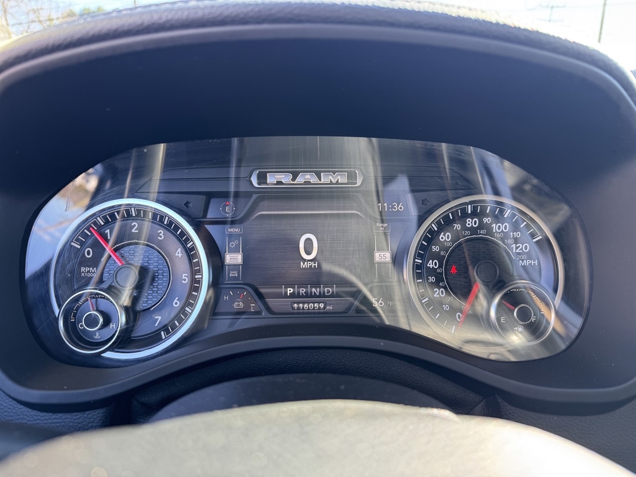 RAM 1500 Laramie Crew Cab SWB 4WD 2019