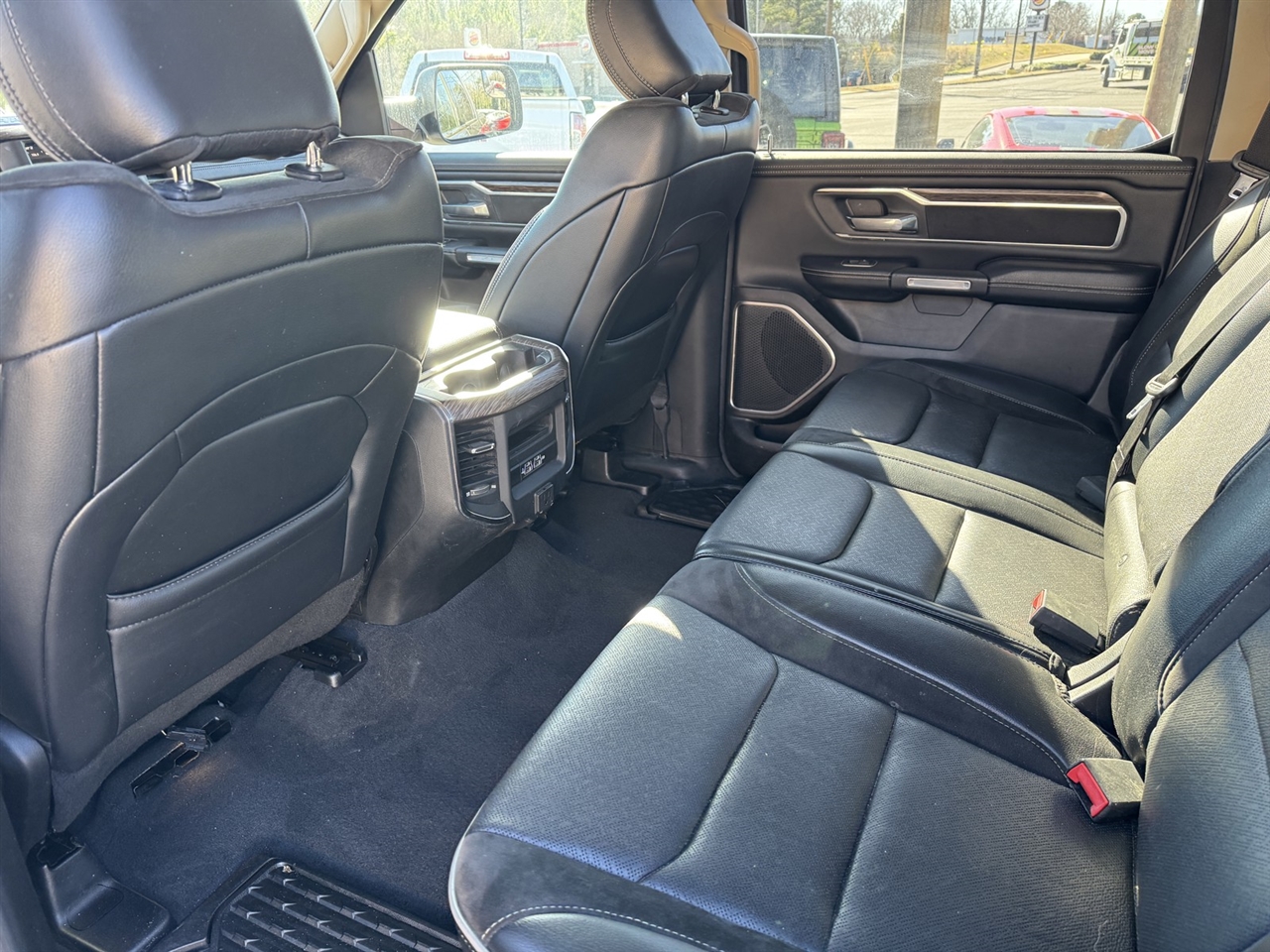 RAM 1500 Laramie Crew Cab SWB 4WD 2019
