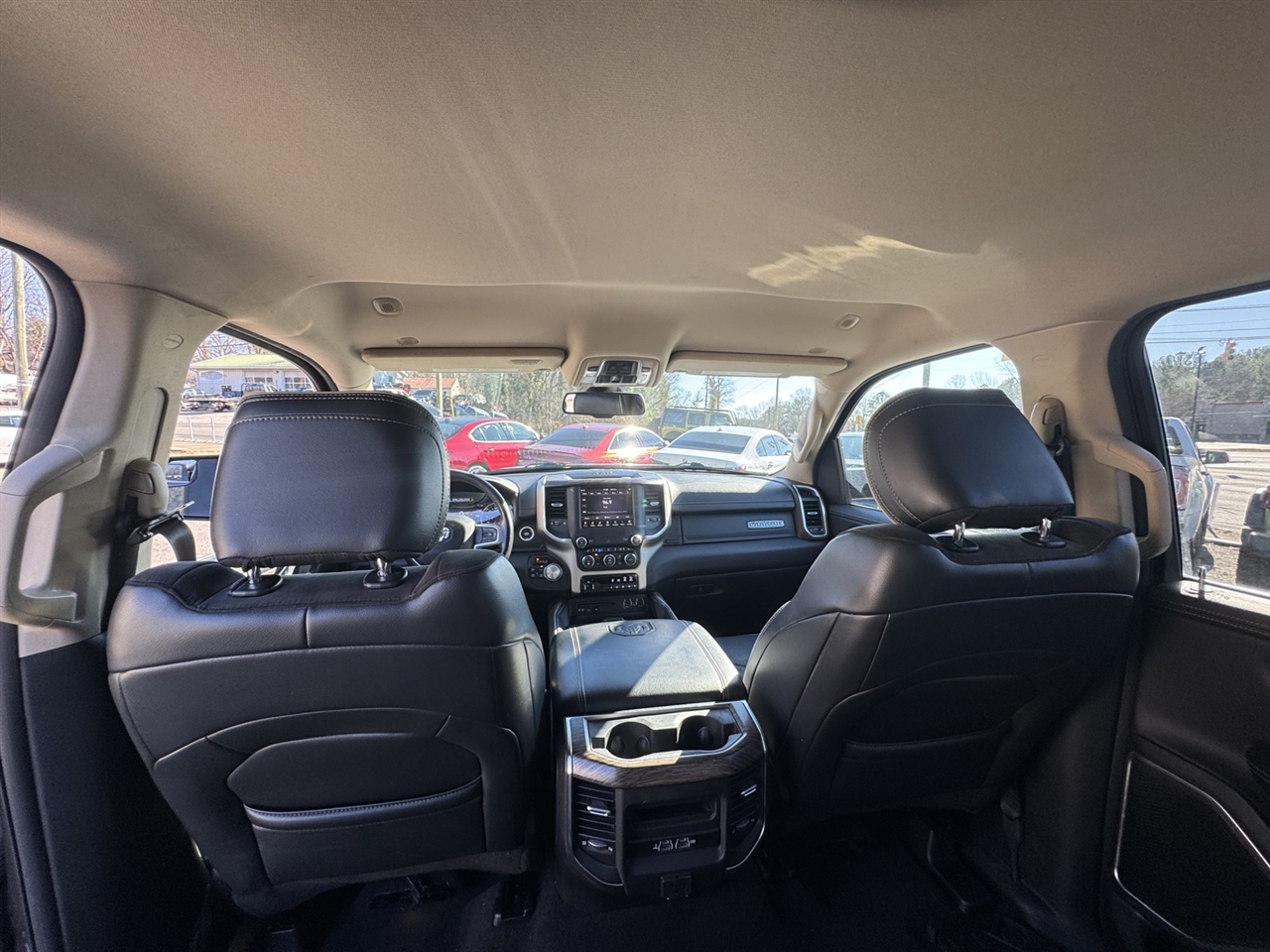 RAM 1500 Laramie Crew Cab SWB 4WD 2019