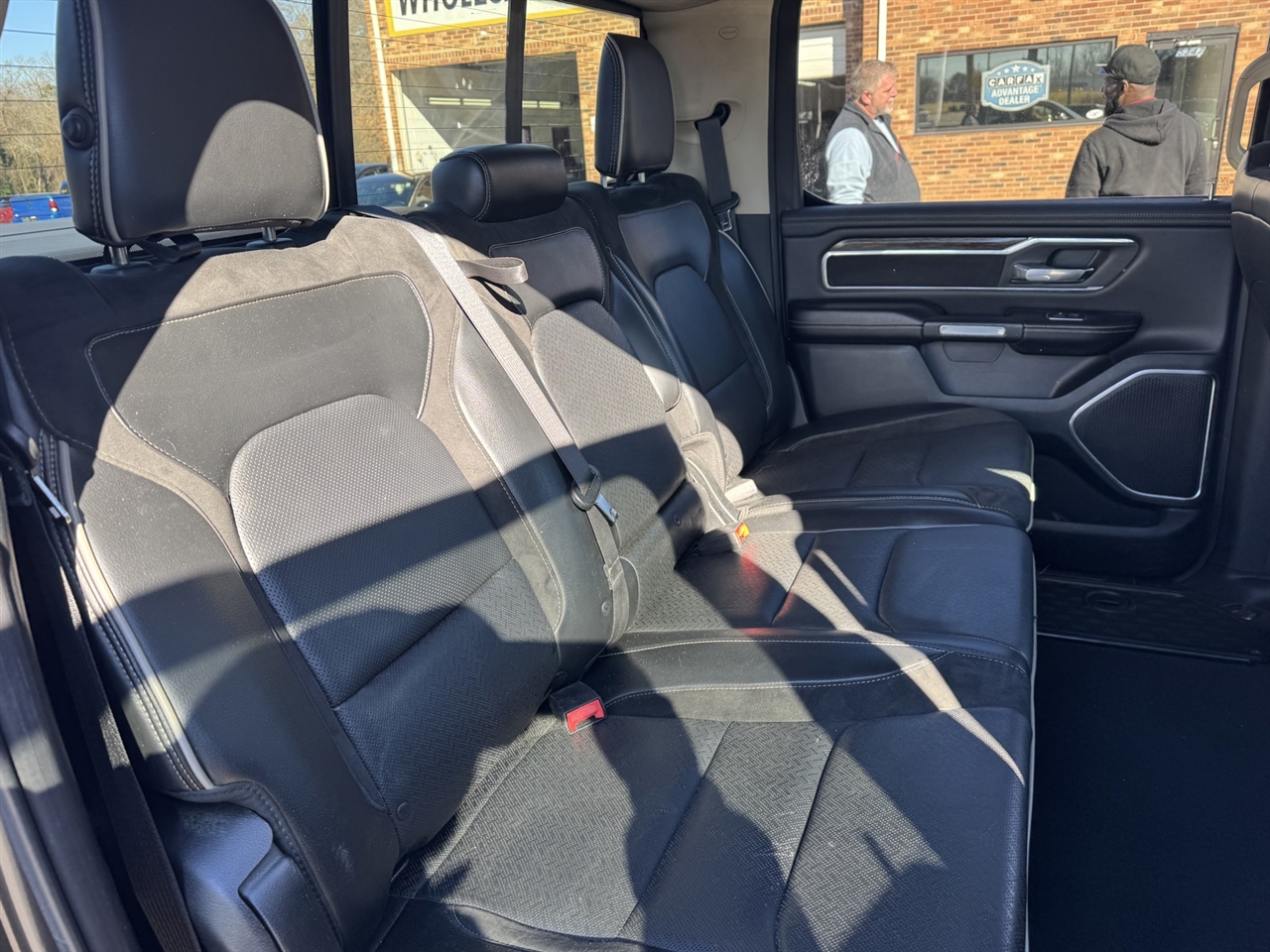 RAM 1500 Laramie Crew Cab SWB 4WD 2019