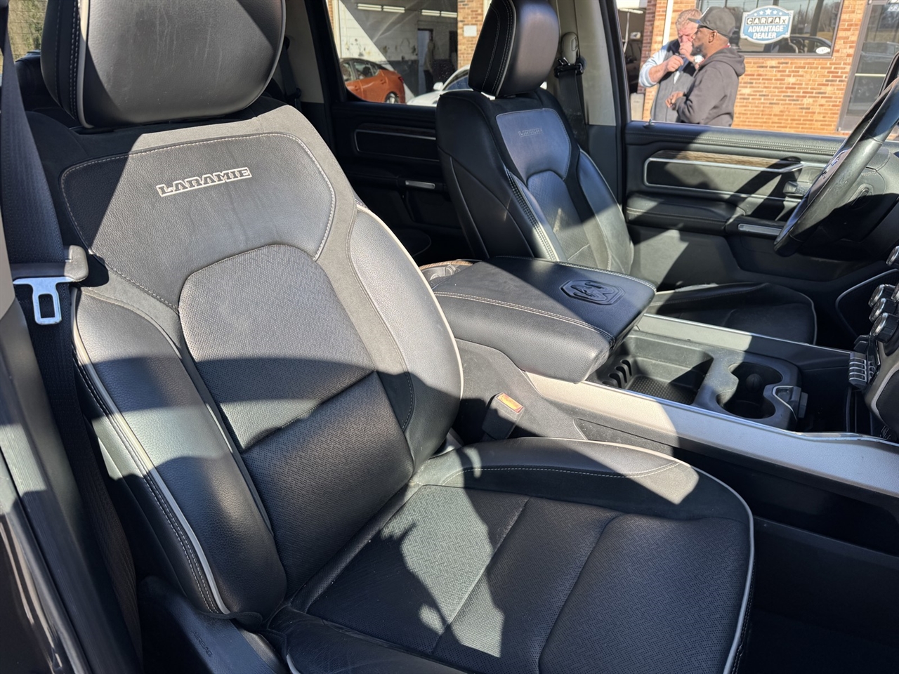 RAM 1500 Laramie Crew Cab SWB 4WD 2019