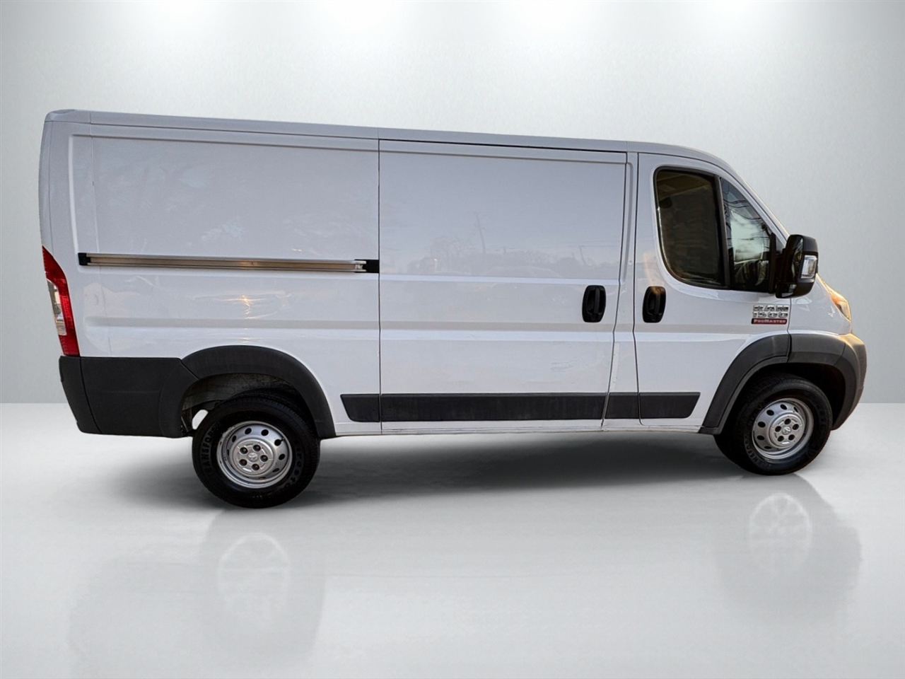 RAM Promaster 1500 Low Roof Tradesman 136-in. WB 2018