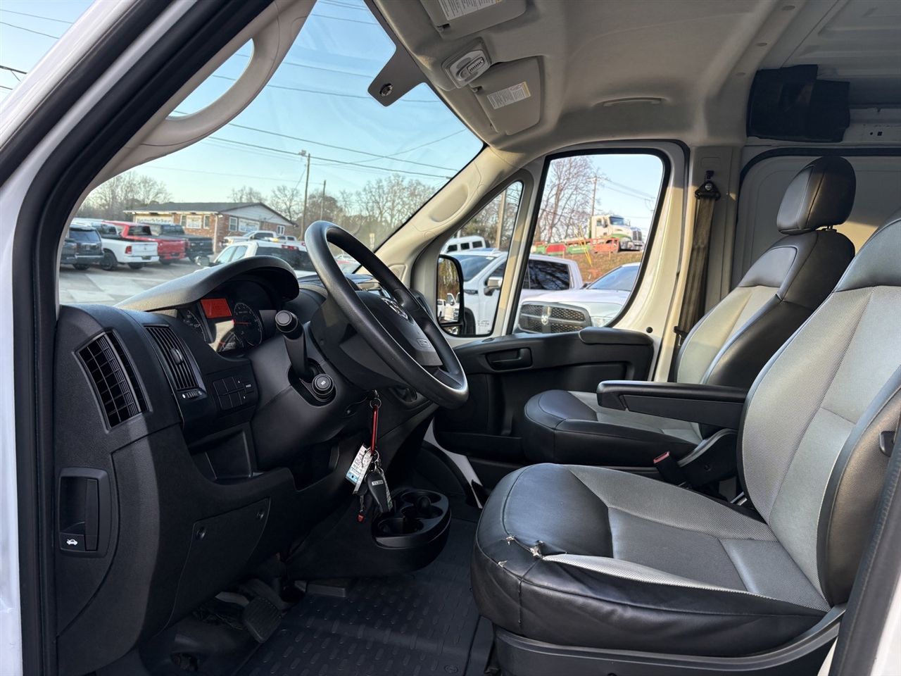 RAM Promaster 1500 Low Roof Tradesman 136-in. WB 2018