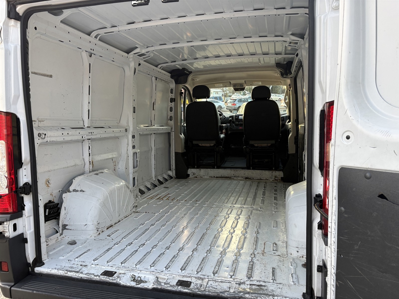 RAM Promaster 1500 Low Roof Tradesman 136-in. WB 2018