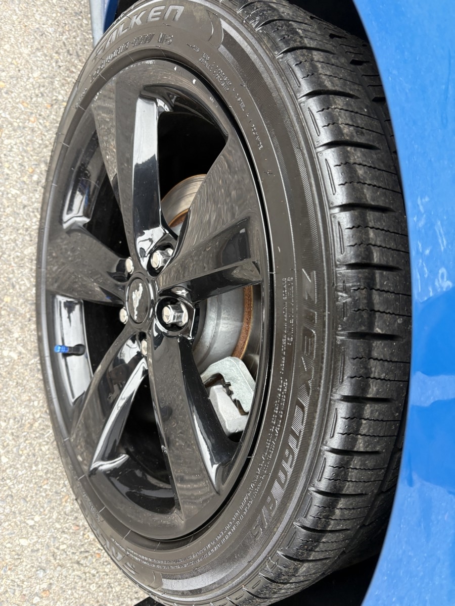 Ford Mustang EcoBoost Coupe 2021