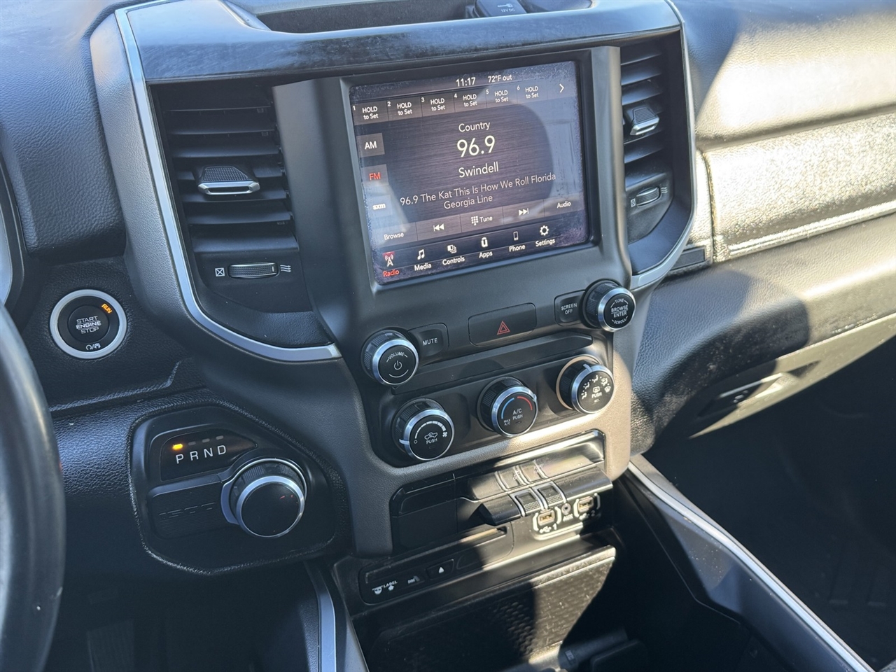 RAM 1500 Big Horn/Lone Star 4x2 Crew Cab 5'7" Box 2019