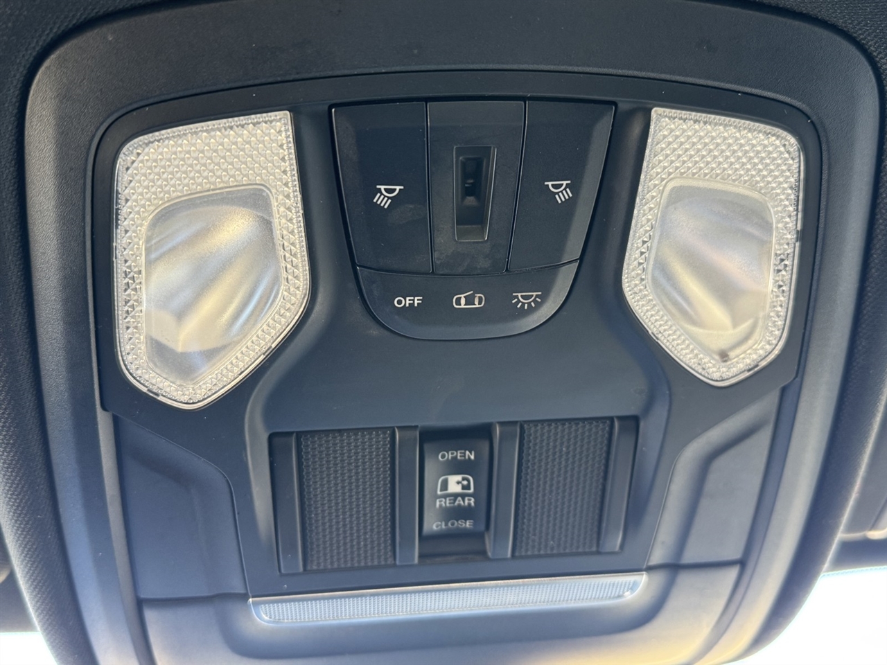 RAM 1500 Big Horn/Lone Star 4x2 Crew Cab 5'7" Box 2019