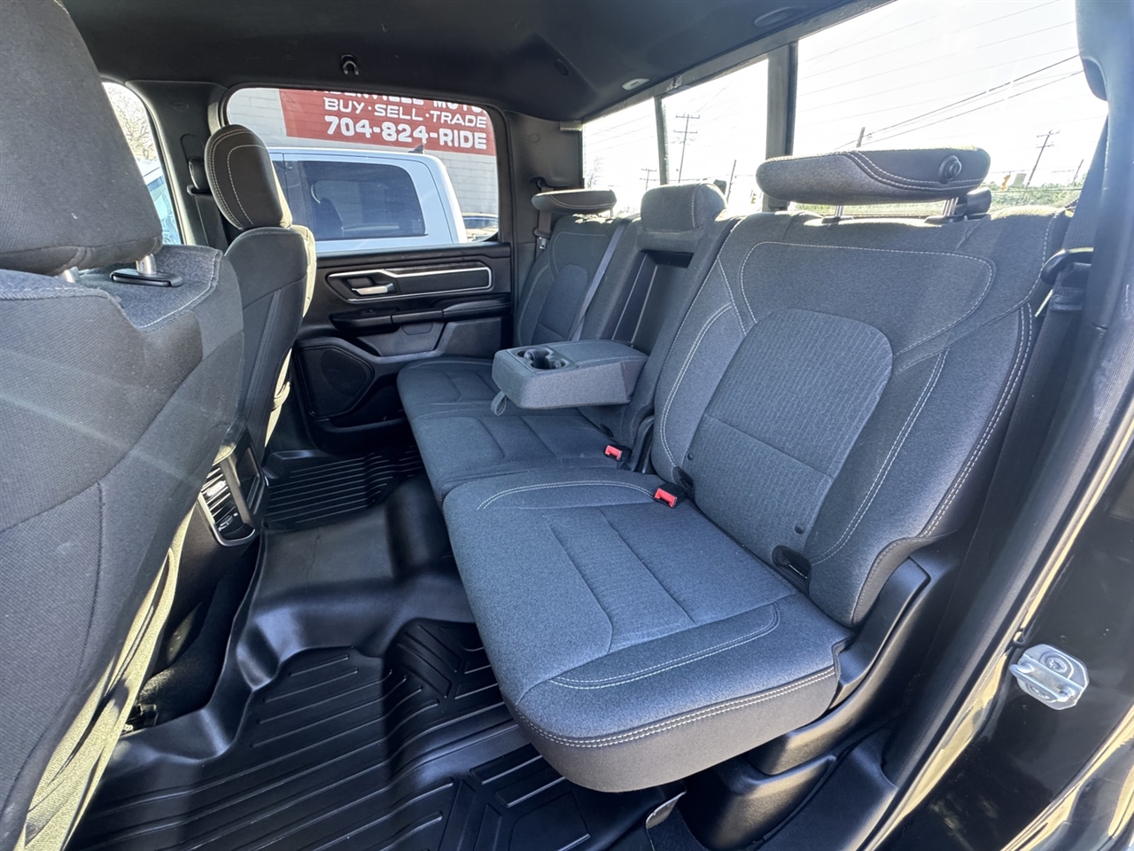 RAM 1500 Big Horn/Lone Star 4x2 Crew Cab 5'7" Box 2019
