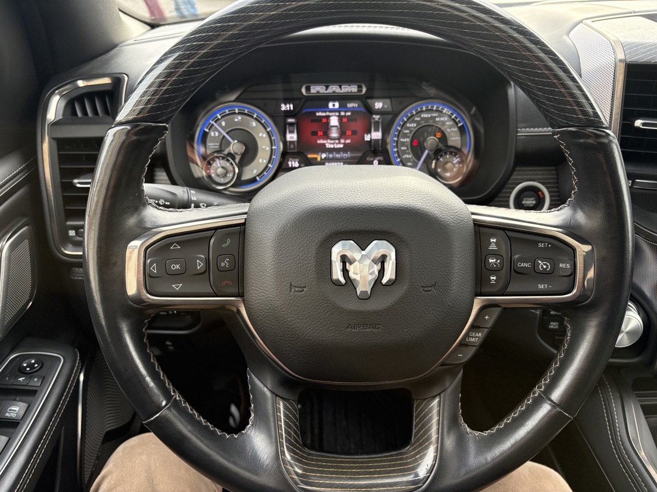 RAM 1500 Limited Crew Cab SWB 4WD 2021