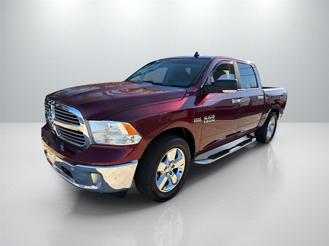 RAM 1500 SLT Crew Cab SWB 4WD 2016