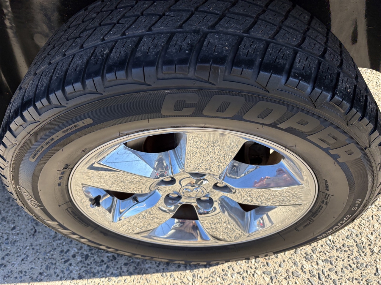 RAM 1500 SLT Crew Cab SWB 4WD 2016