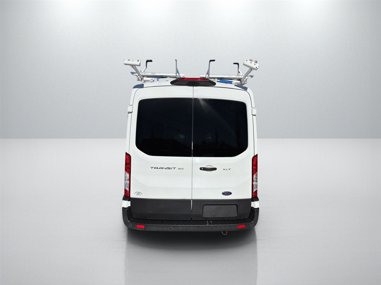 Ford Transit 150 Wagon Med. Roof XLT w/Sliding Pass. 130-in. WB 2019