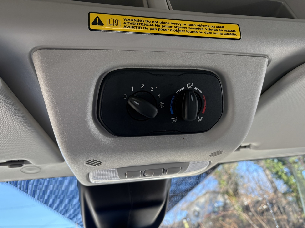 Ford Transit 150 Wagon Med. Roof XLT w/Sliding Pass. 130-in. WB 2019