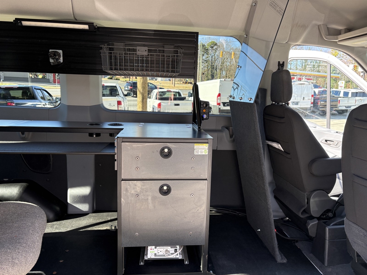 Ford Transit 150 Wagon Med. Roof XLT w/Sliding Pass. 130-in. WB 2019