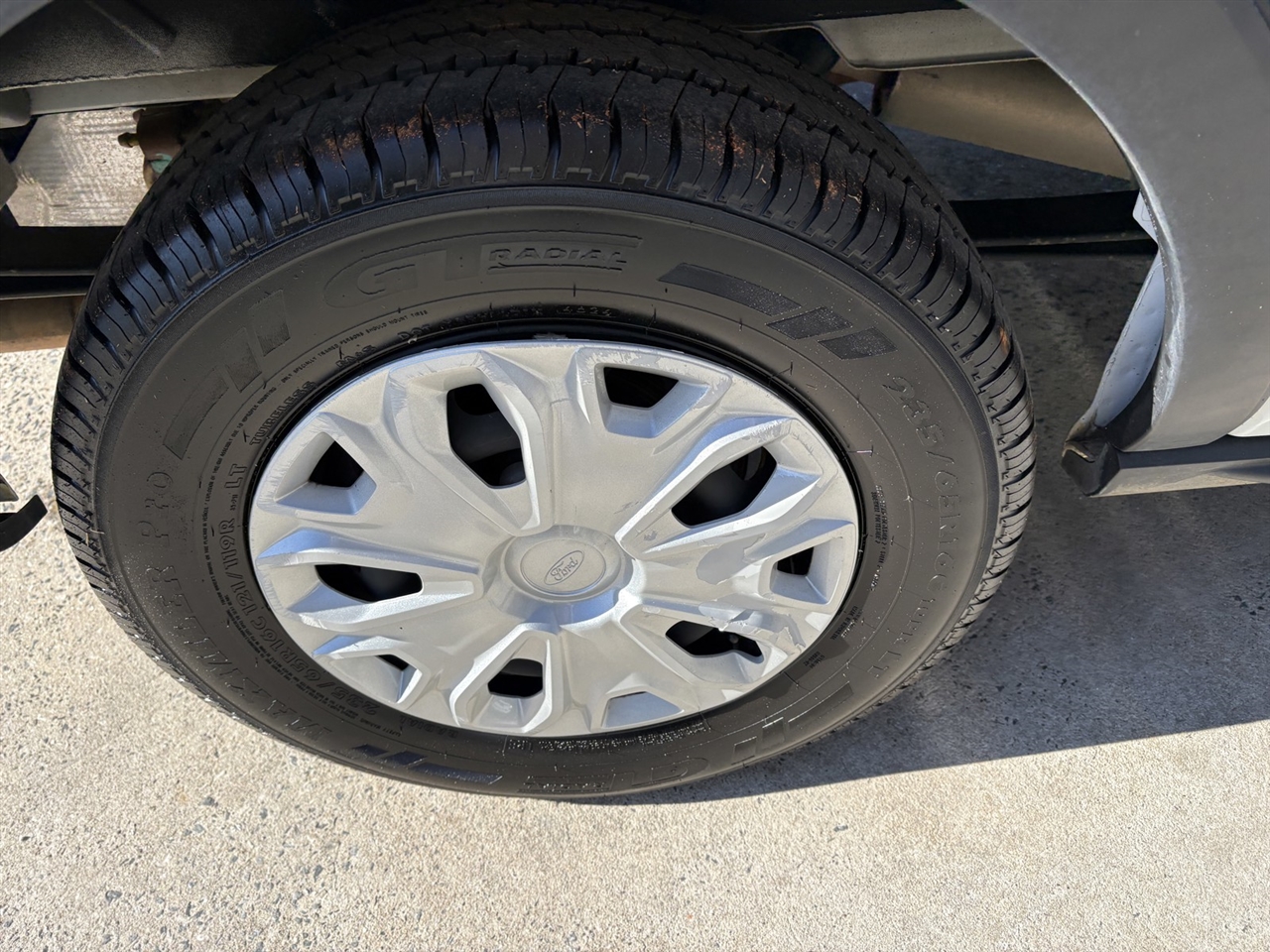 Ford Transit 150 Wagon Med. Roof XLT w/Sliding Pass. 130-in. WB 2019