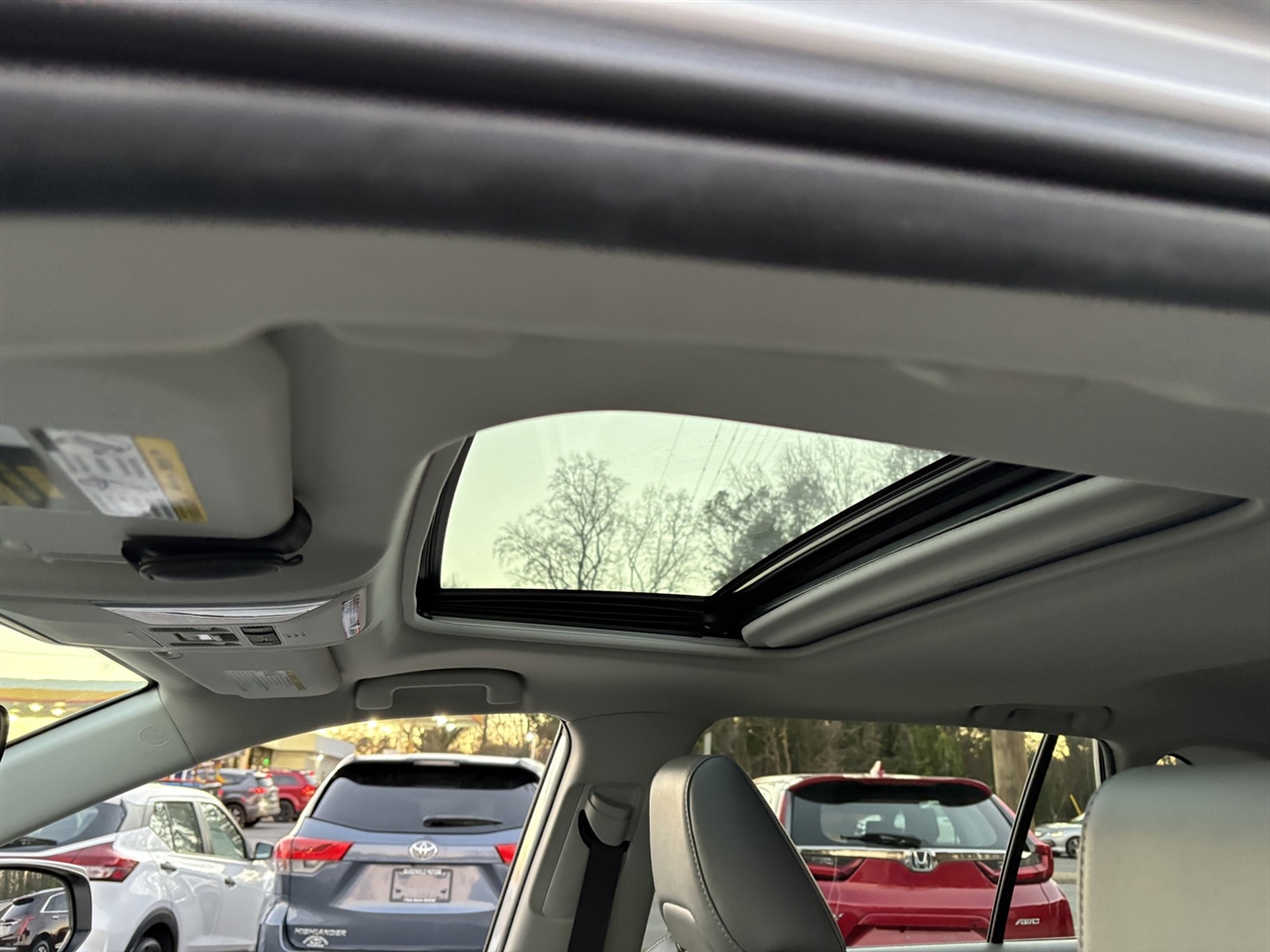 Toyota RAV4 Hybrid XLE Premium 2022